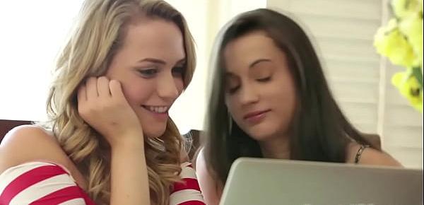  lesbian babe rimming blonde friends ass